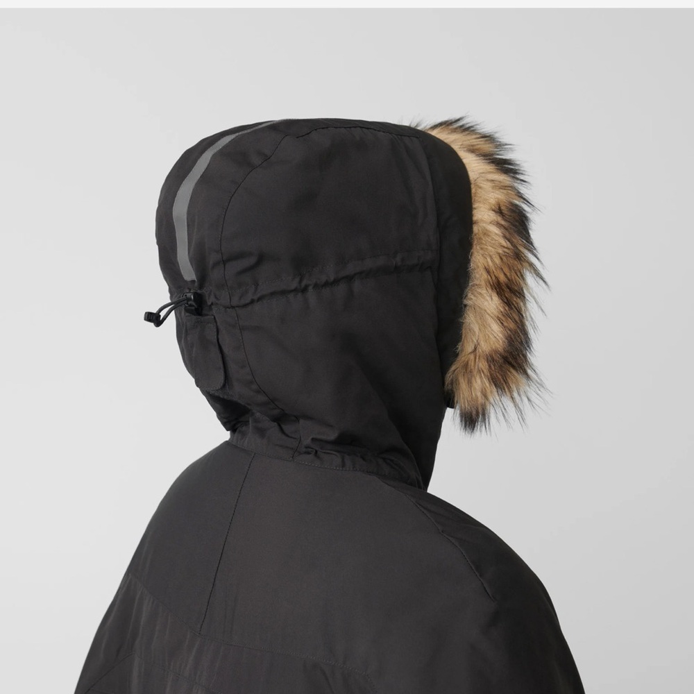 Fjallraven “Luhkka” Women’s Cape with Faux Fur Hood NWOT - Picture 5 of 16